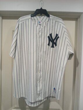 Vintage 1990s MLB Russell Athletic New York Yankees blank home jersey (size 52)